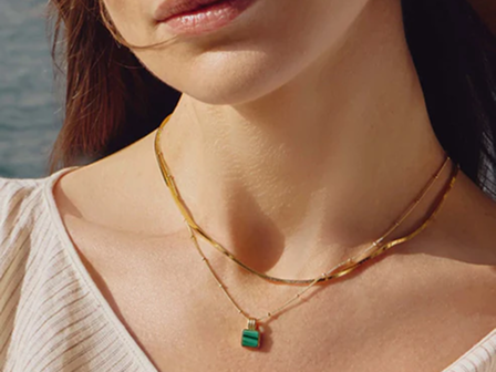 How to Style Jewelry for the Perfect Beach Day