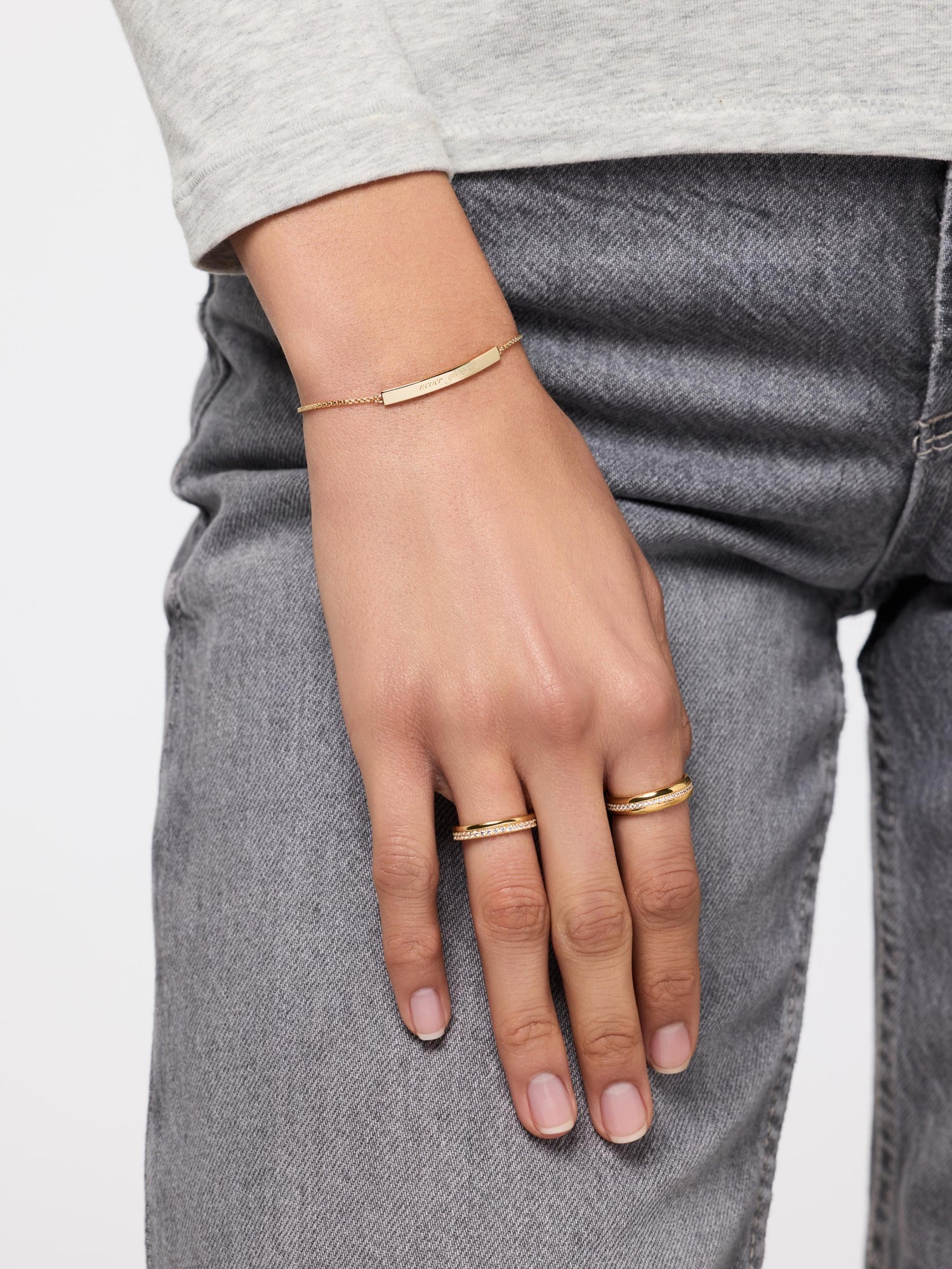 Luxe Pearl Bangle