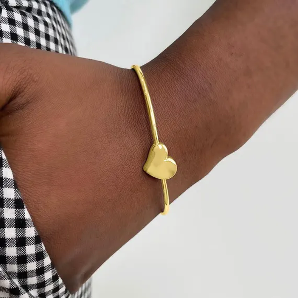 14K Yellow Gold Heart Bangle Bracelet