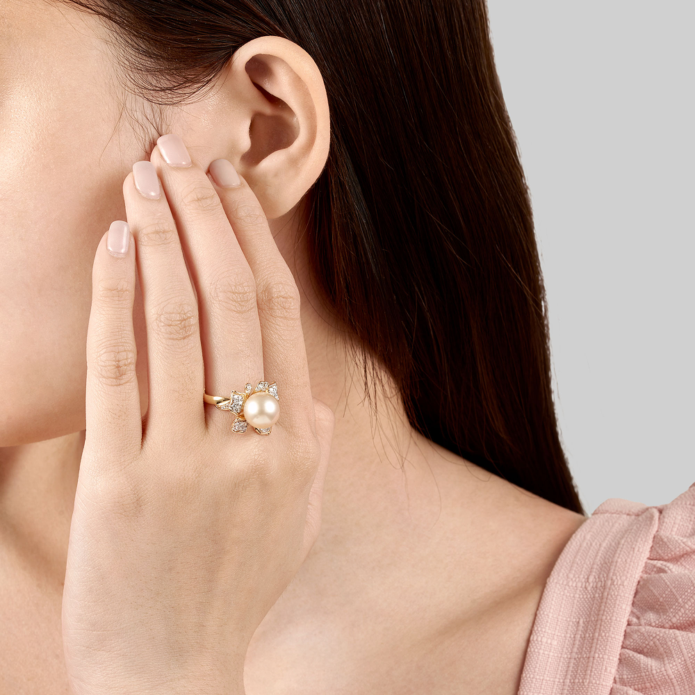 South Sea Pearl Flower Ring
